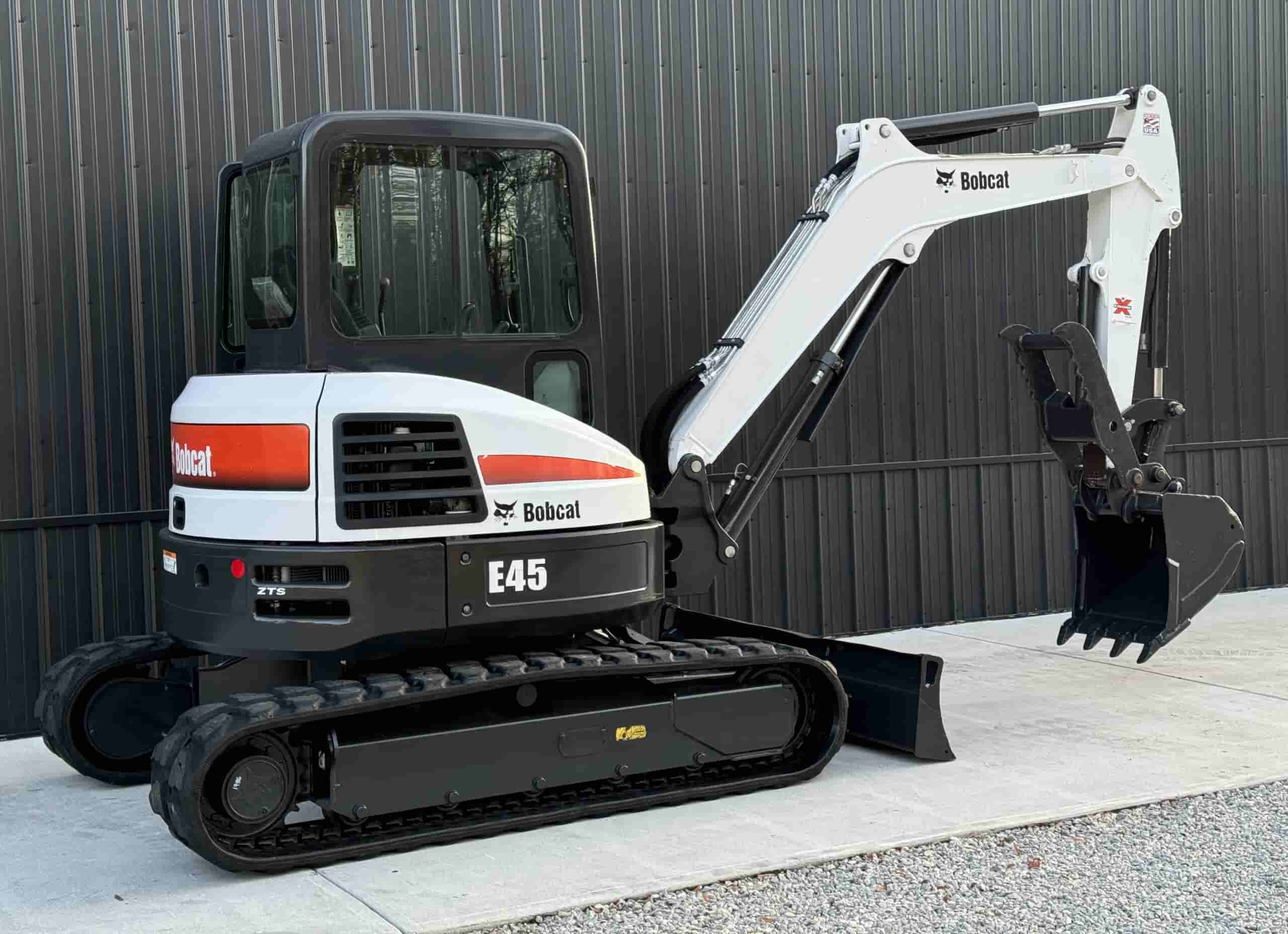 2017 BOBCAT E45 CLEAN
